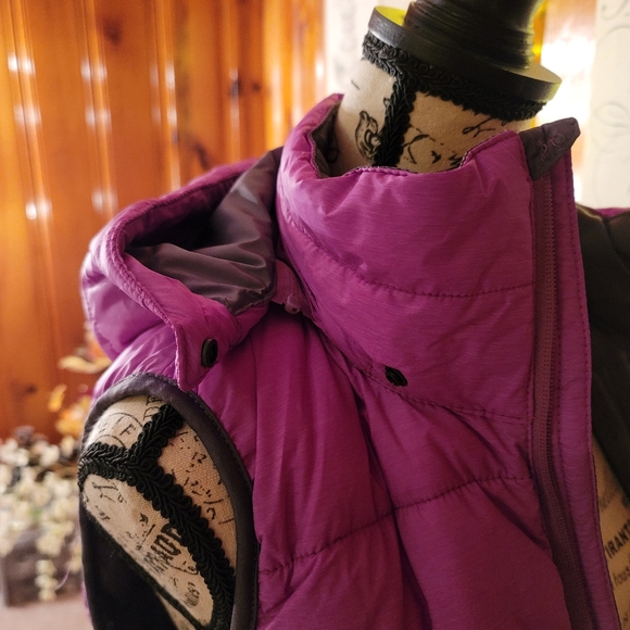 Vest - Picture 5 of 5